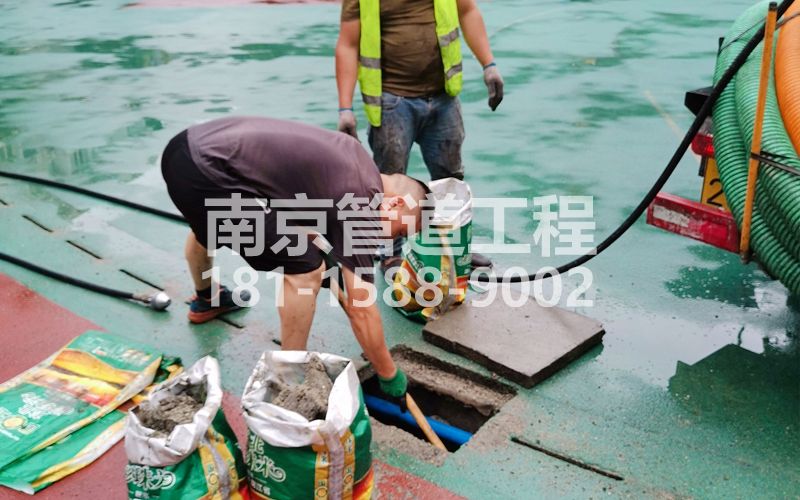 218洪蓝管道清淤